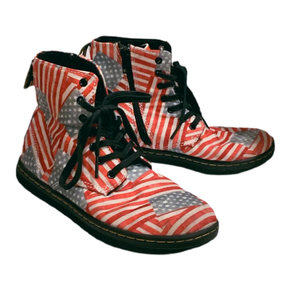 Dr. Martens flag combat boots little girls size 3